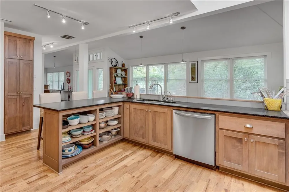 4621 Lakeshore Drive Pine Lake, GA 30072