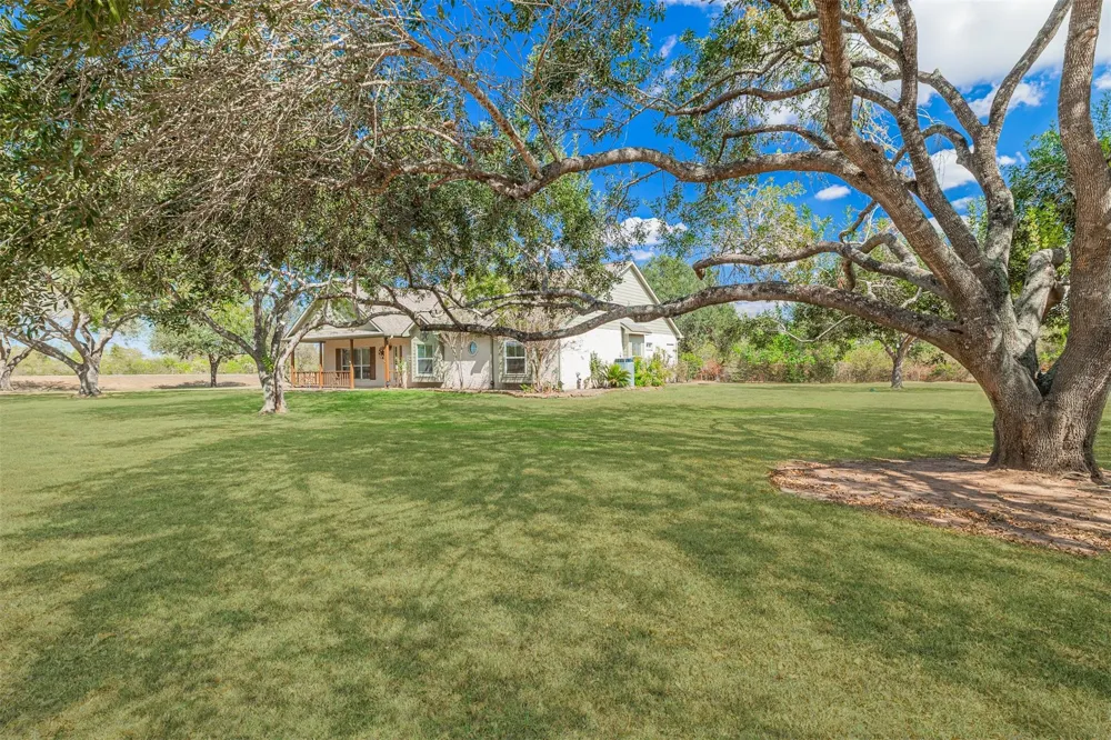 1520 Lakefield Drive