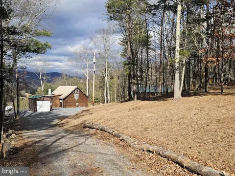 211 MARTIN ROAD