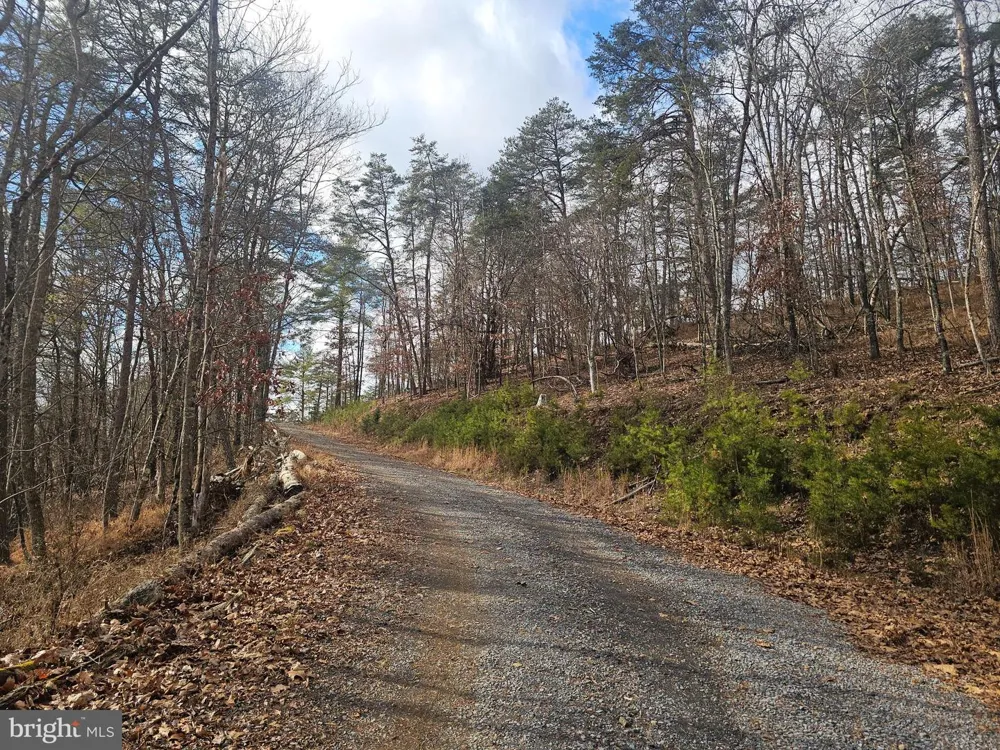 211 MARTIN ROAD Artemas, PA 17211