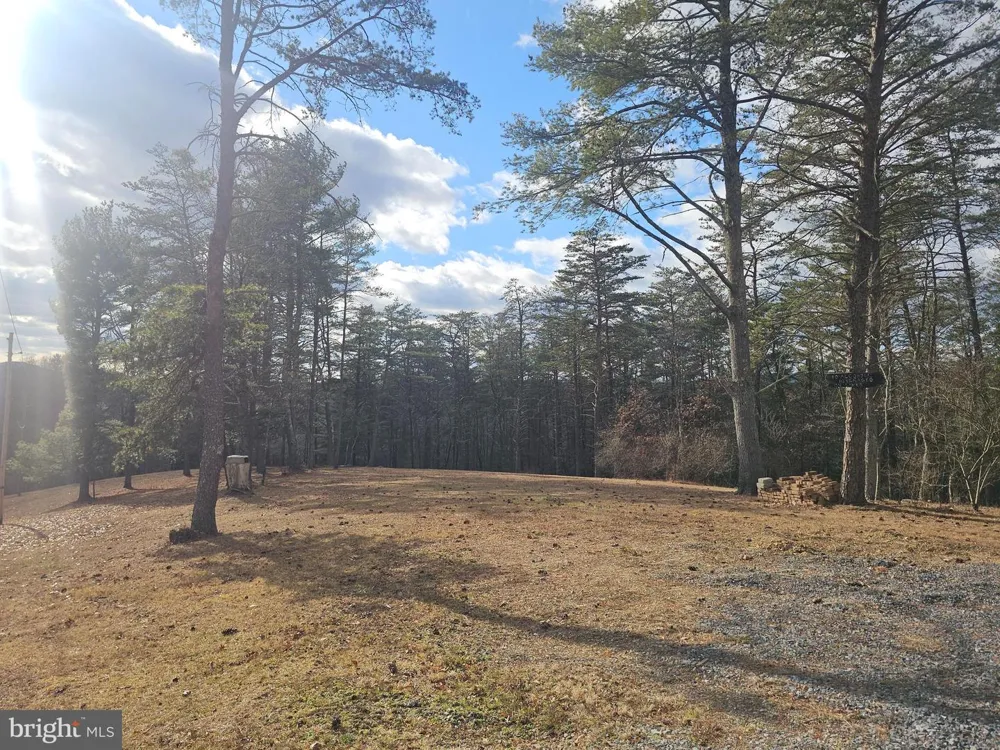 211 MARTIN ROAD Artemas, PA 17211