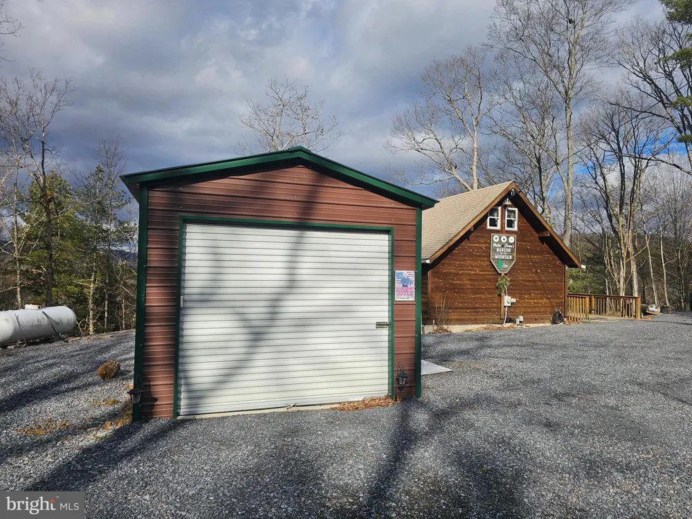 211 MARTIN ROAD Artemas, PA 17211
