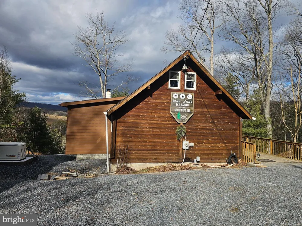 211 MARTIN ROAD Artemas, PA 17211