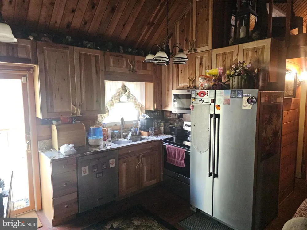 211 MARTIN ROAD Artemas, PA 17211