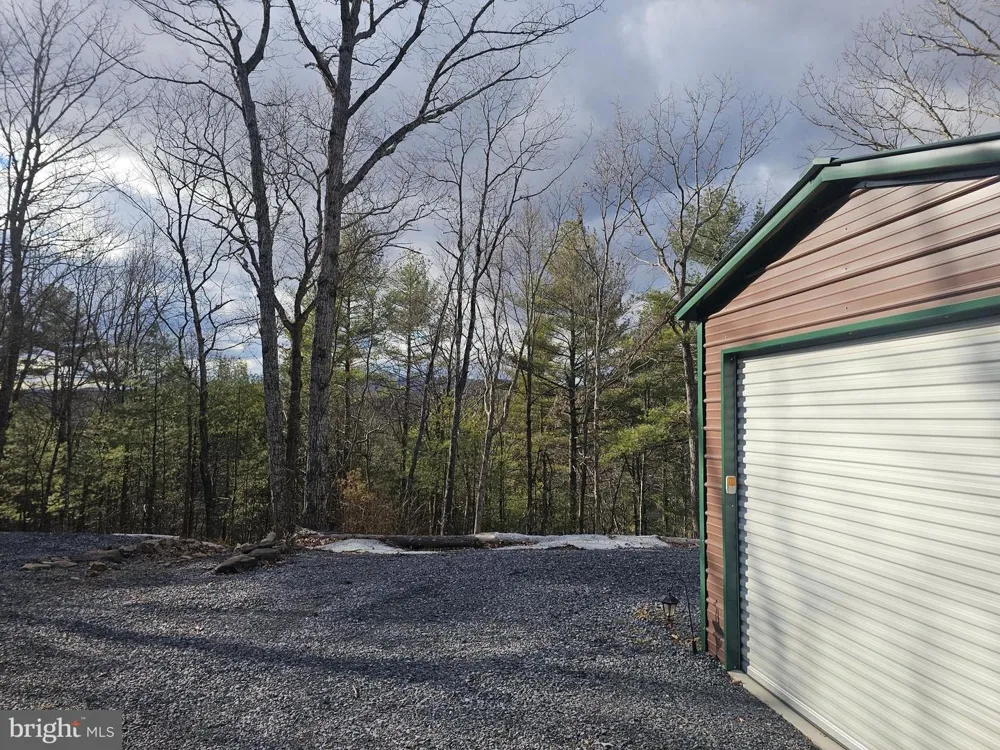 211 MARTIN ROAD Artemas, PA 17211