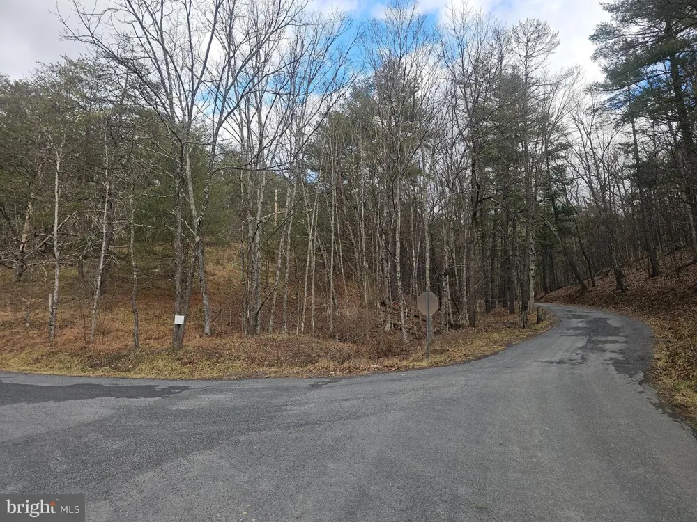 211 MARTIN ROAD Artemas, PA 17211