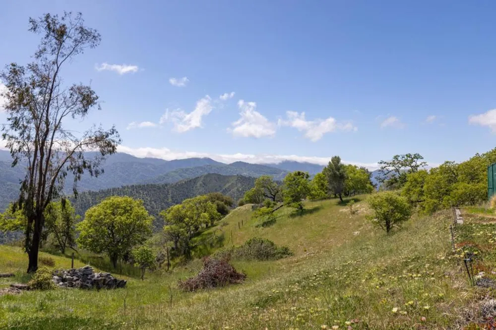 35000 Sky Ranch Road Carmel Valley, CA 93924
