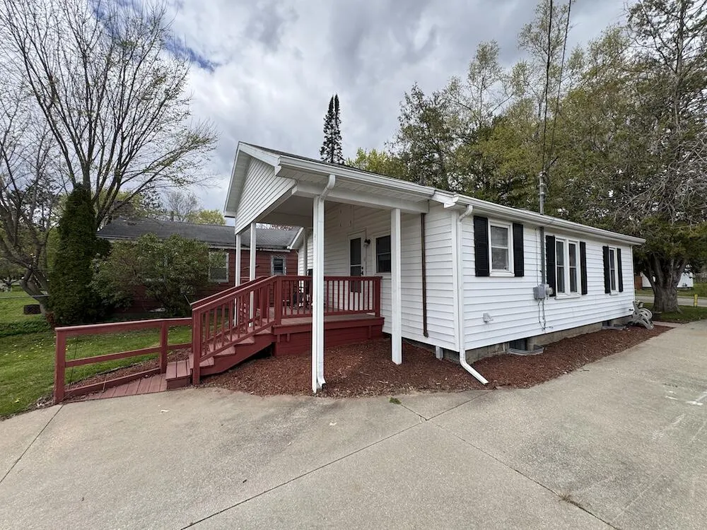 190 E Spruce Street Harrison, MI 48625