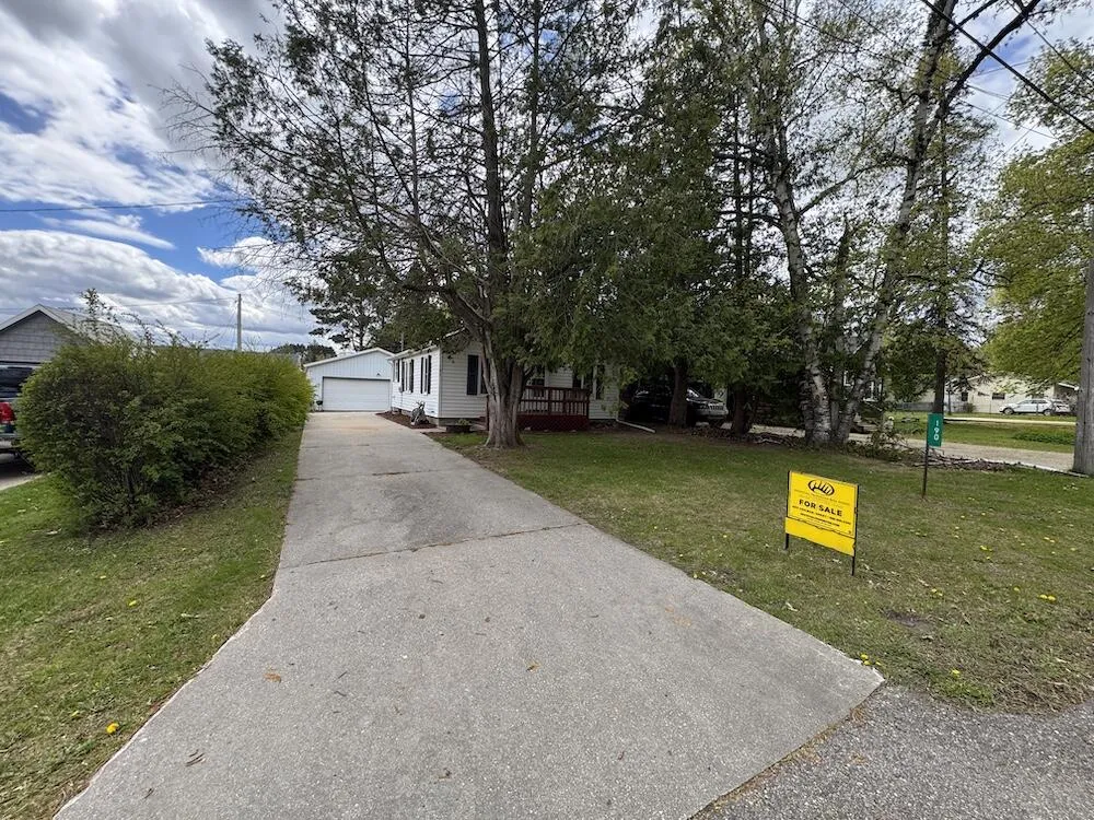 190 E Spruce Street Harrison, MI 48625
