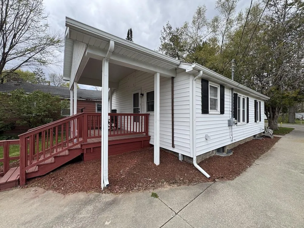 190 E Spruce Street Harrison, MI 48625