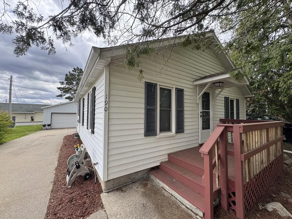 190 E Spruce Street Harrison, MI 48625