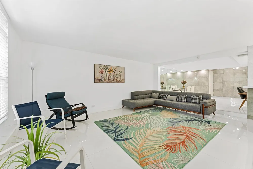 3730 Inverrary Drive #2l