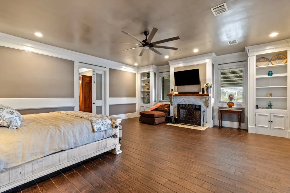 340 County Road 3336 Paradise, TX 76073