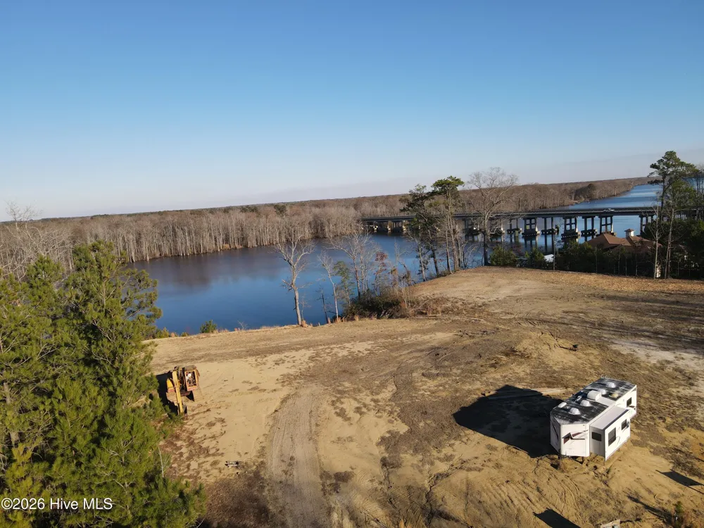 122 River Bluff Drive Winton, NC 27986