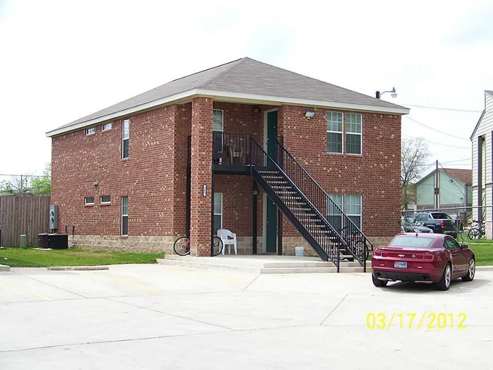 4504 College Main Street #521 Bryan, TX 77801