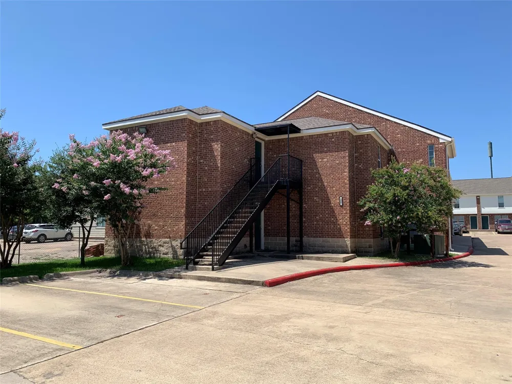 4504 College Main Street #521 Bryan, TX 77801