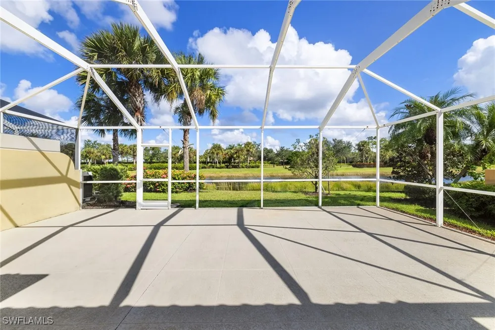 Novara Court Naples, FL 34114