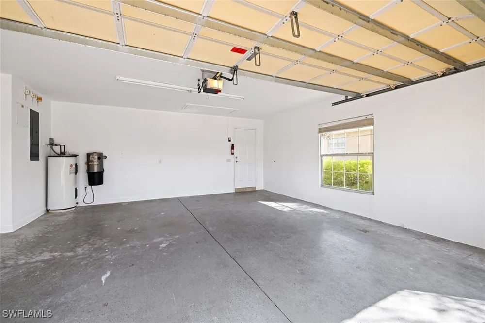 Novara Court Naples, FL 34114