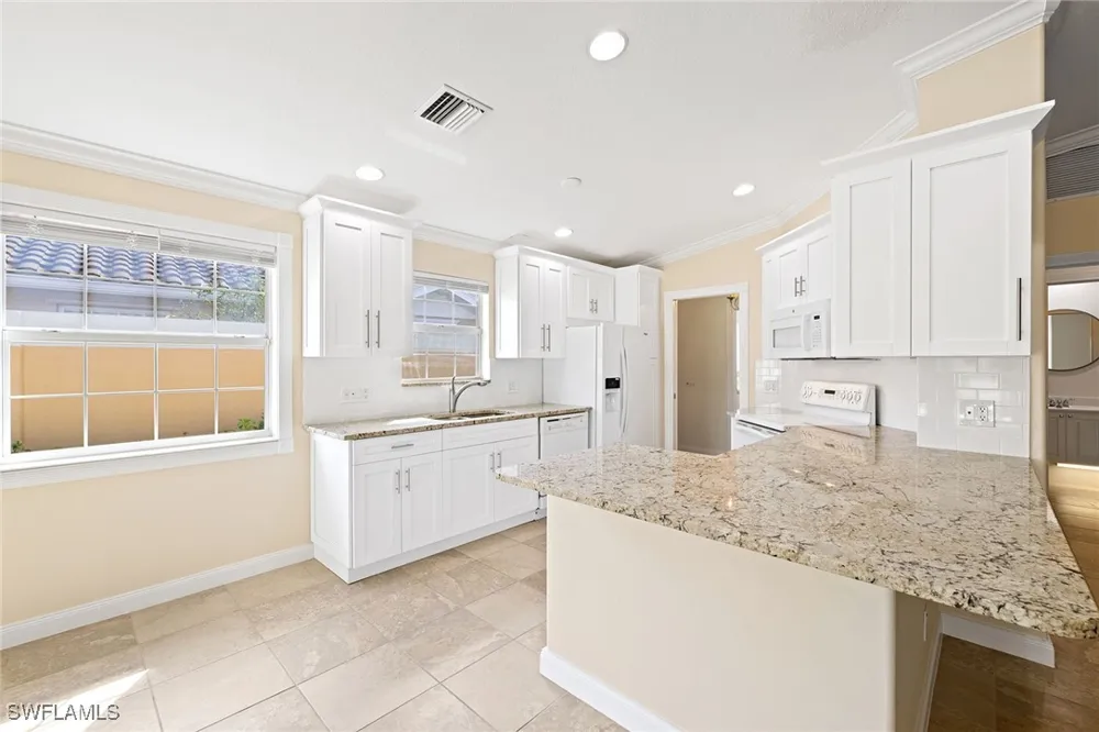 Novara Court Naples, FL 34114