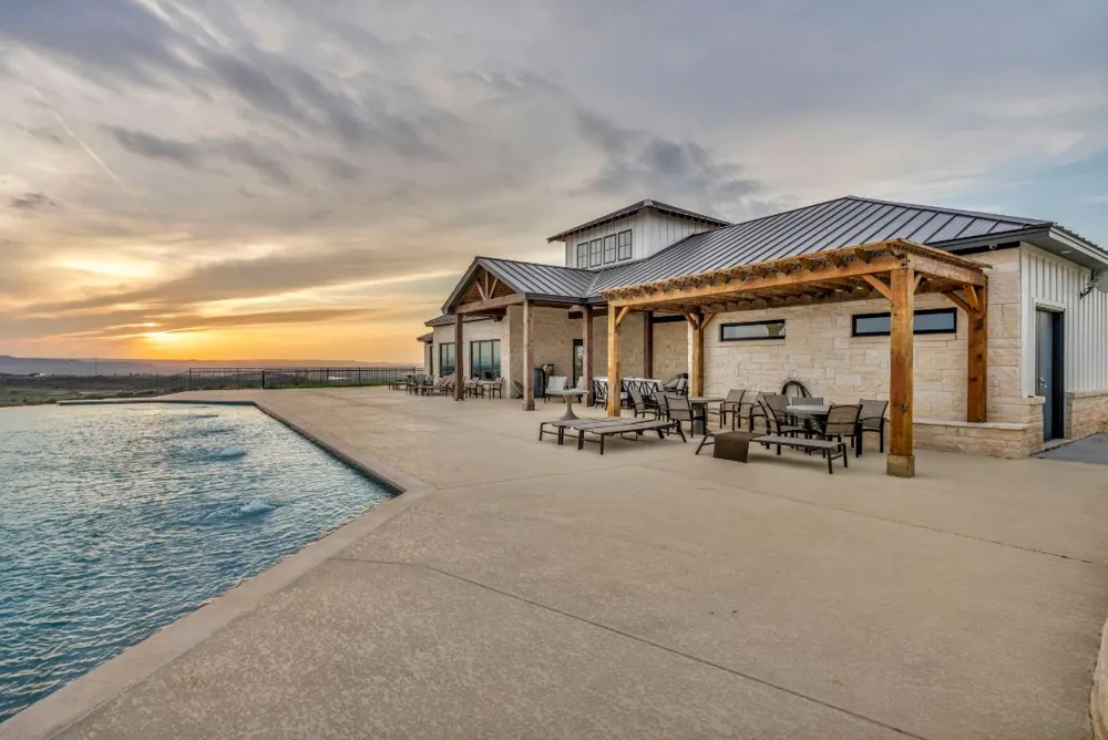 34 High Range Drive, Big Creek Ranch Kingsland, TX 78639