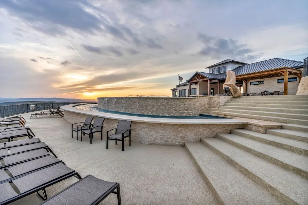 34 High Range Drive, Big Creek Ranch Kingsland, TX 78639