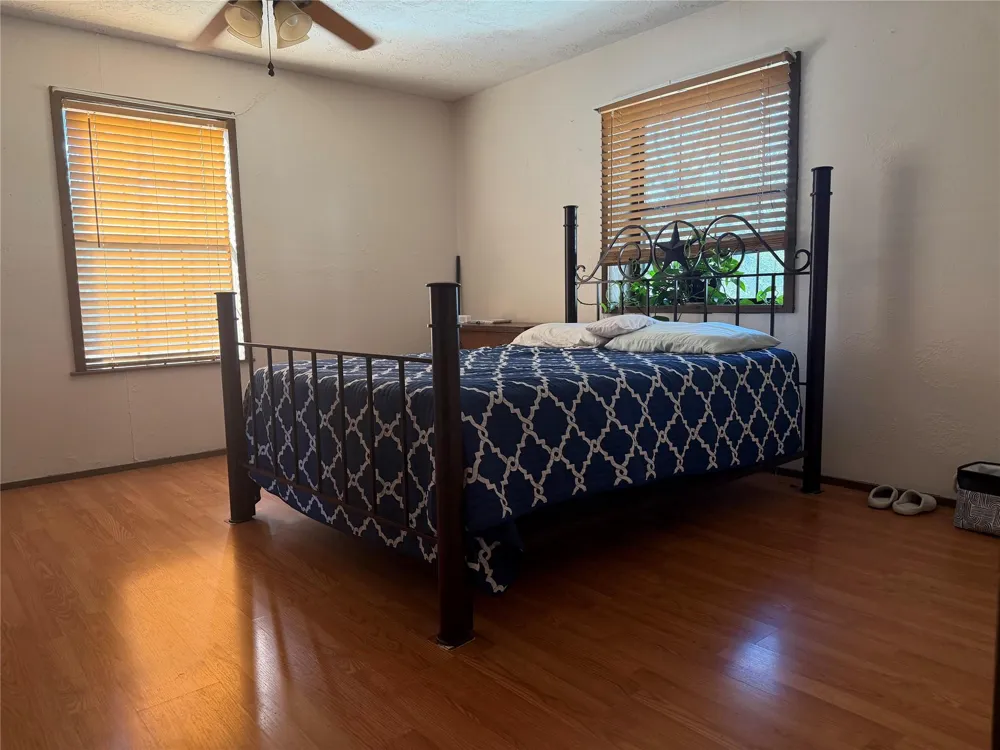 19519 County Road 377 Marquez, TX 77865