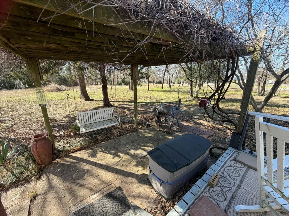 19519 County Road 377 Marquez, TX 77865