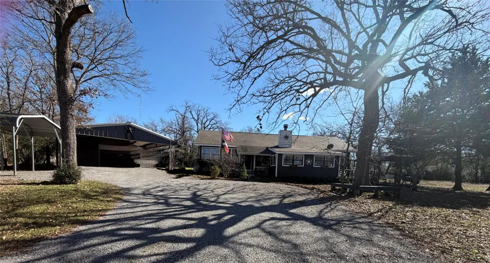 19519 County Road 377 Marquez, TX 77865