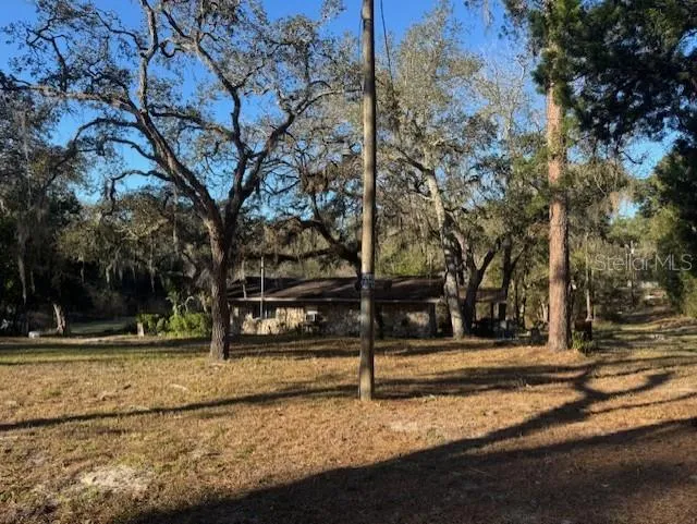 12512 CR 685 Webster, FL 33597