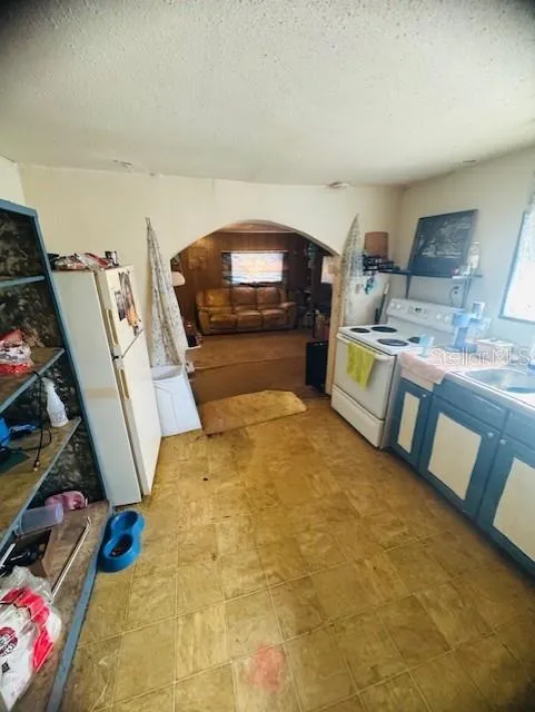 12512 CR 685 Webster, FL 33597