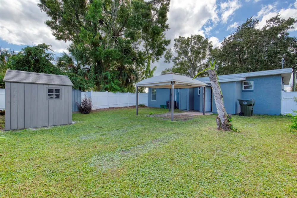 843 NILES STREET Daytona Beach, FL 32114