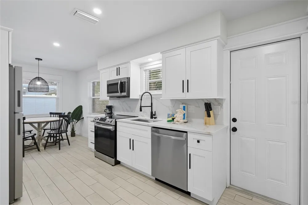 3014 GULF DRIVE Holmes Beach, FL 34217