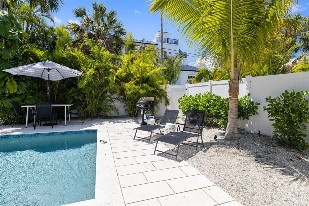 3014 GULF DRIVE Holmes Beach, FL 34217