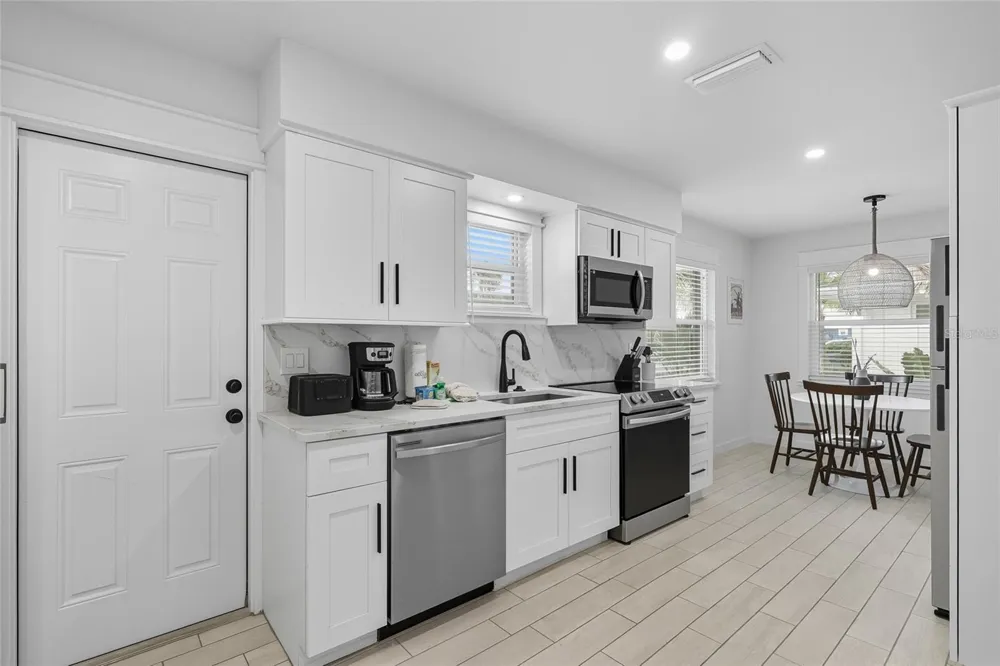 3014 GULF DRIVE Holmes Beach, FL 34217