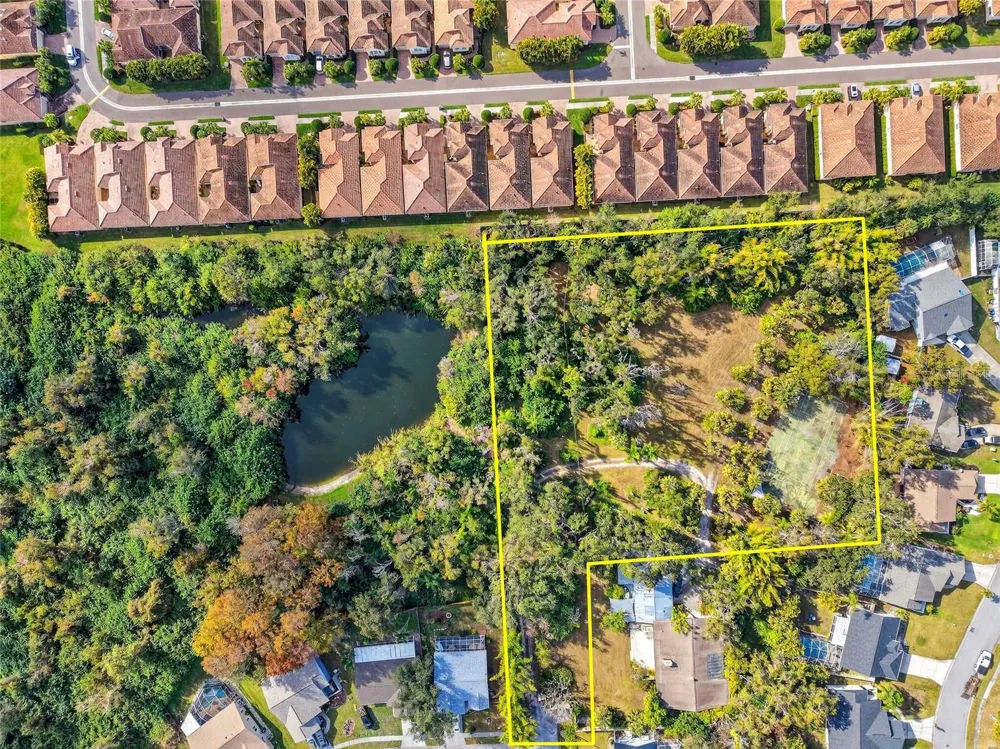 7808 34TH COURT E Sarasota, FL 34243
