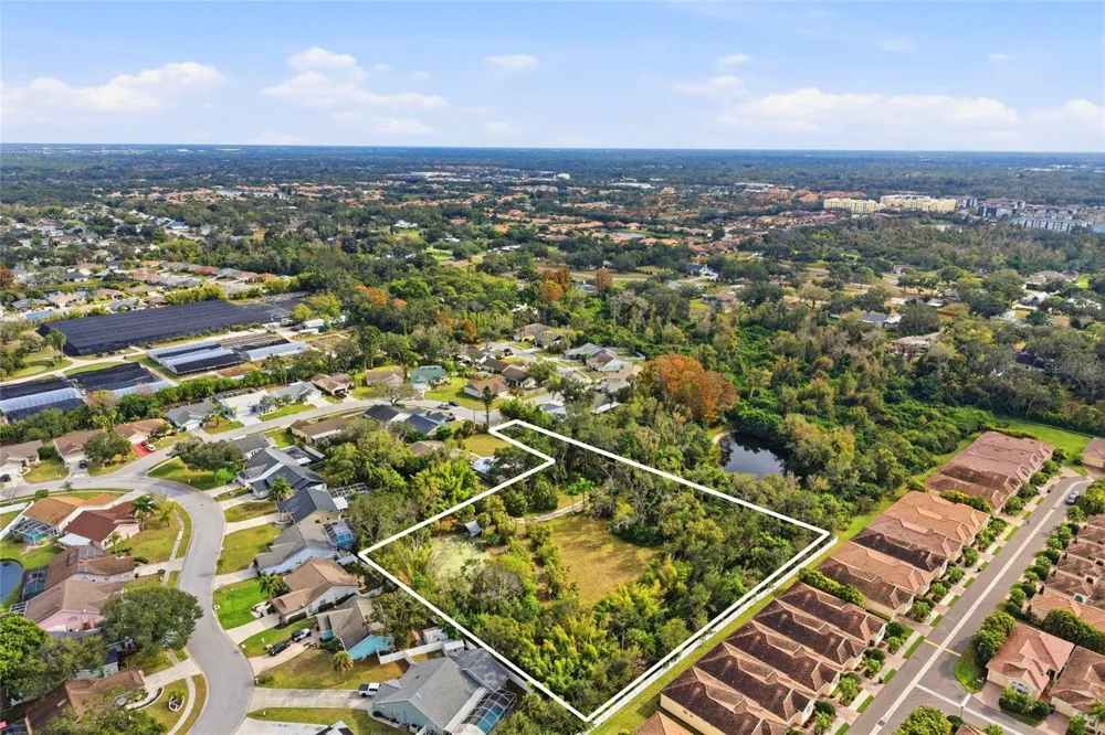 7808 34TH COURT E Sarasota, FL 34243