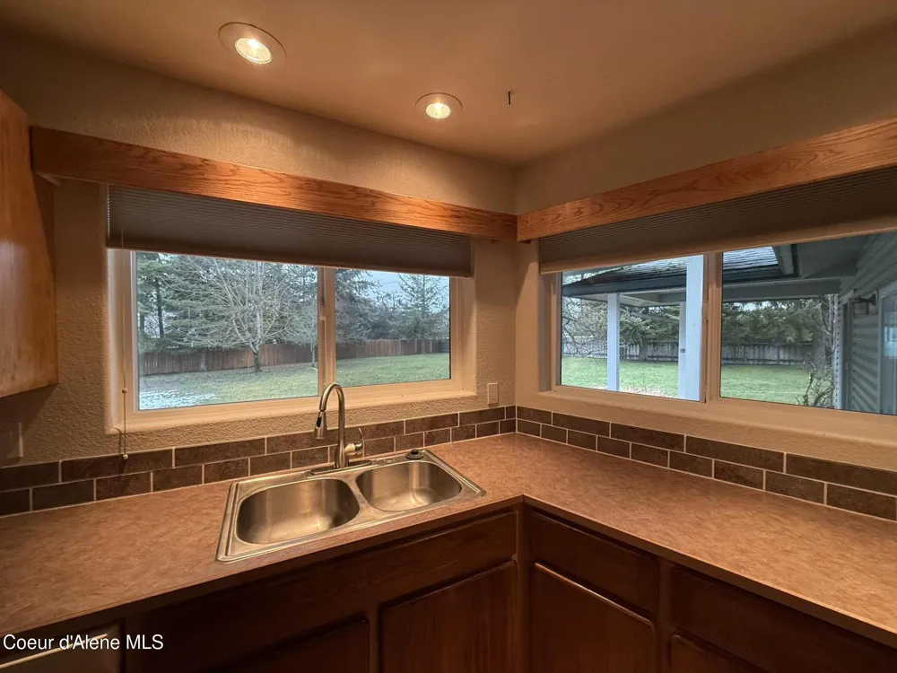 7959 Valley Street Dalton Gardens, ID 83815