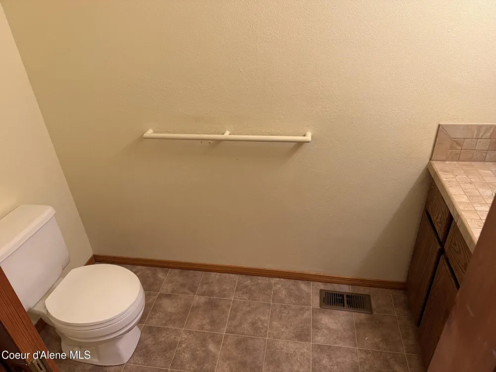 7959 Valley Street Dalton Gardens, ID 83815