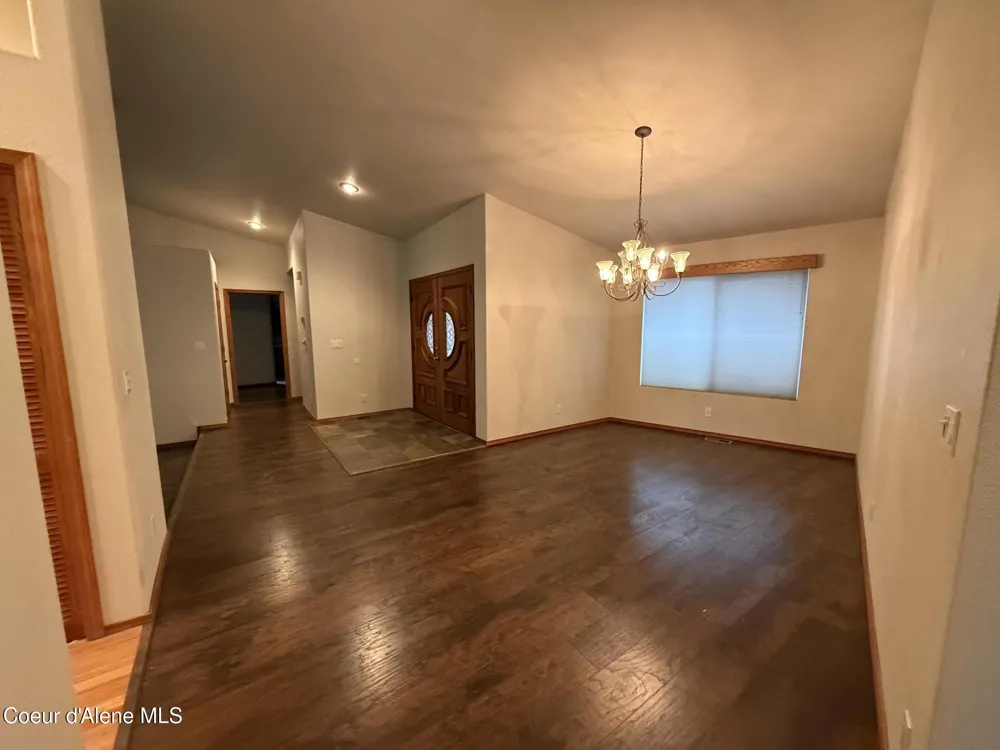 7959 Valley Street Dalton Gardens, ID 83815
