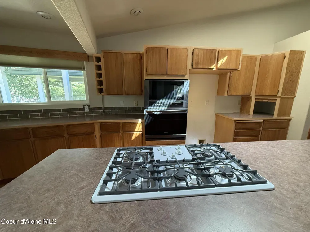 7959 Valley Street Dalton Gardens, ID 83815