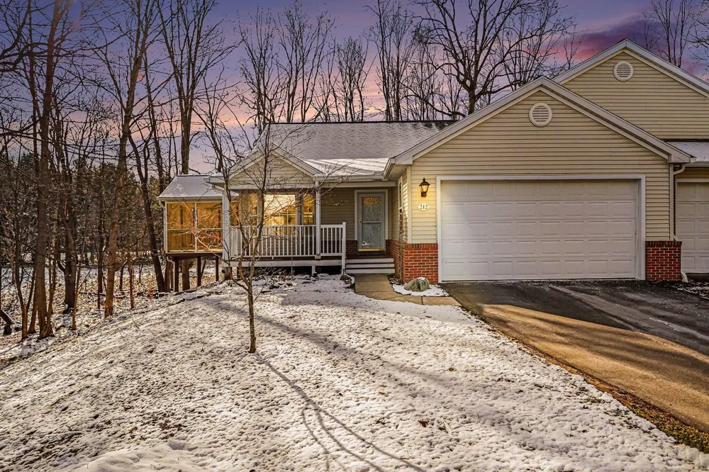 212 Chauncey Court Marshall City, MI 49068
