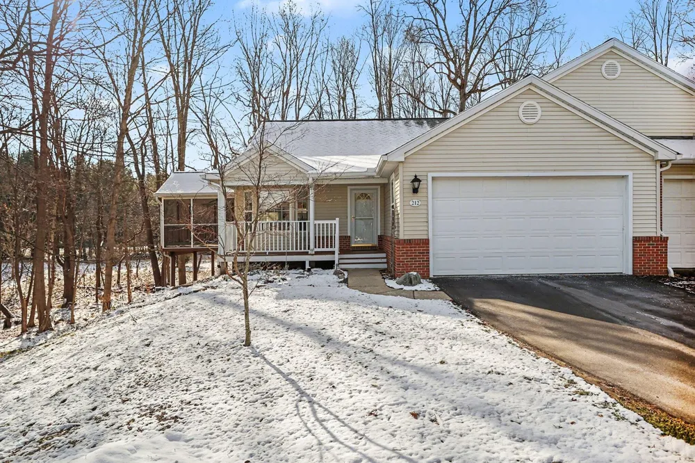 212 Chauncey Court Marshall City, MI 49068