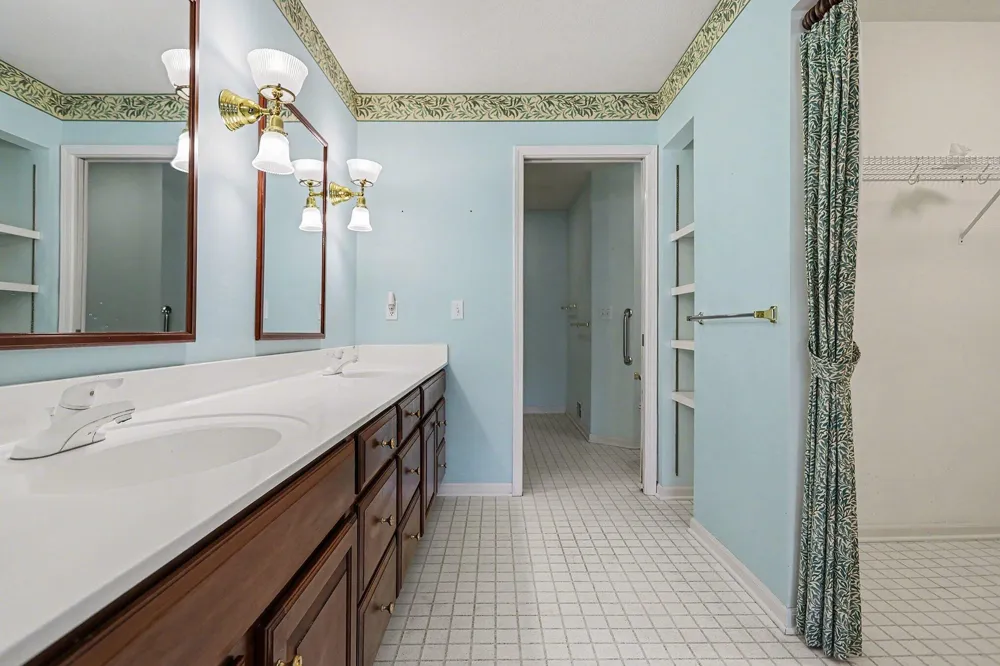 212 Chauncey Court Marshall City, MI 49068