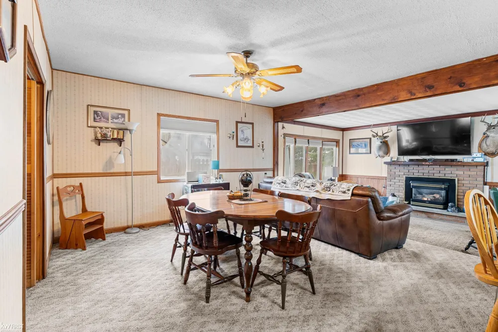 10528 Lake Shore Drive Tyrone Township, MI 48430