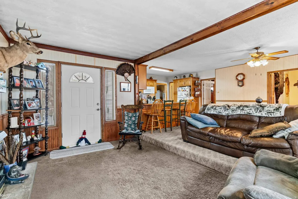 10528 Lake Shore Drive Tyrone Township, MI 48430