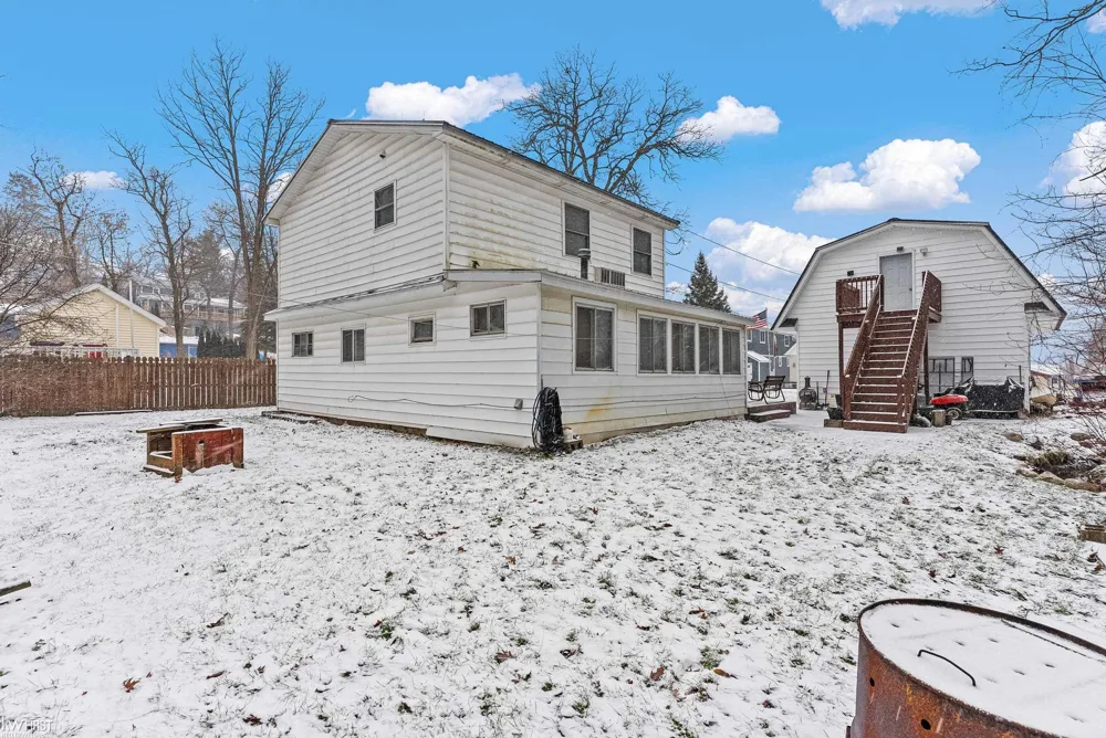 10528 Lake Shore Drive Tyrone Township, MI 48430