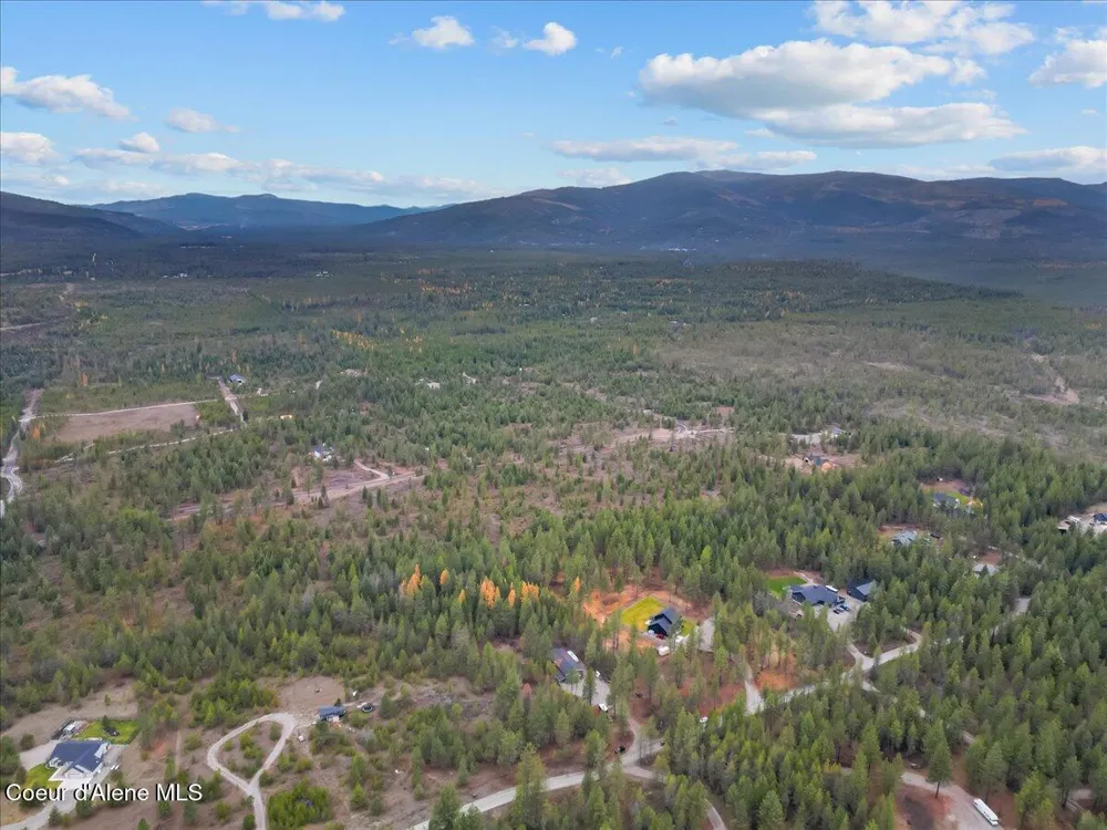 172 Wyatt Lane Spirit Lake, ID 83869