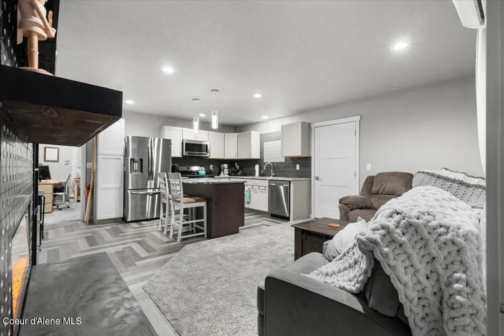 172 Wyatt Lane Spirit Lake, ID 83869