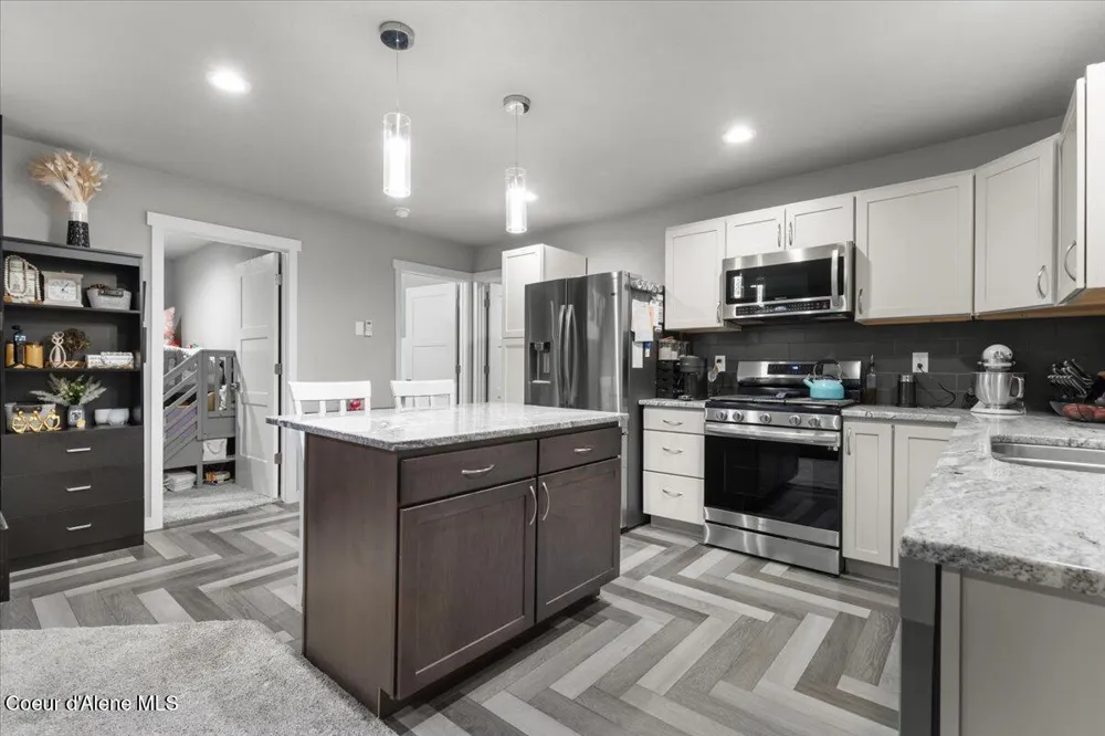 172 Wyatt Lane Spirit Lake, ID 83869