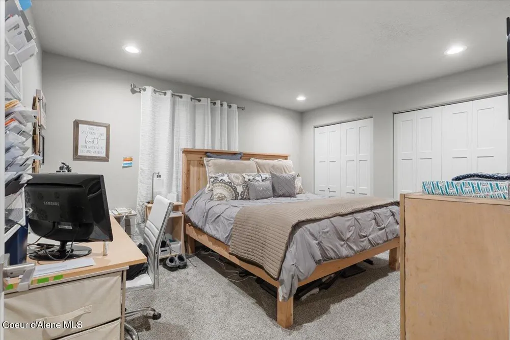 172 Wyatt Lane Spirit Lake, ID 83869